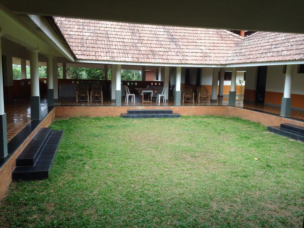 Stay Simple 3 Hills County Resort Kalpetta Exterior foto